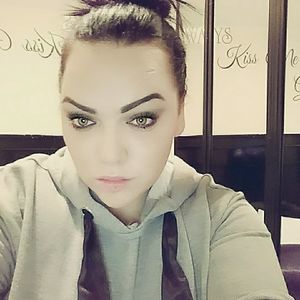 Meet your Posher, Leah